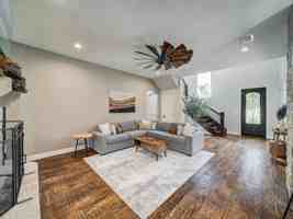 featured image of 200 Cove Dr