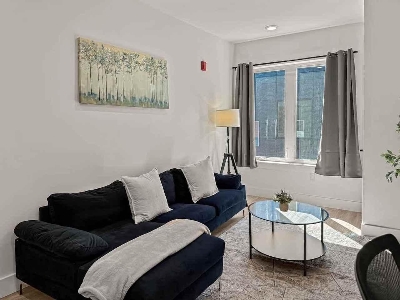 2400 E Huntingdon St #1075544P - Photo 4 of 13