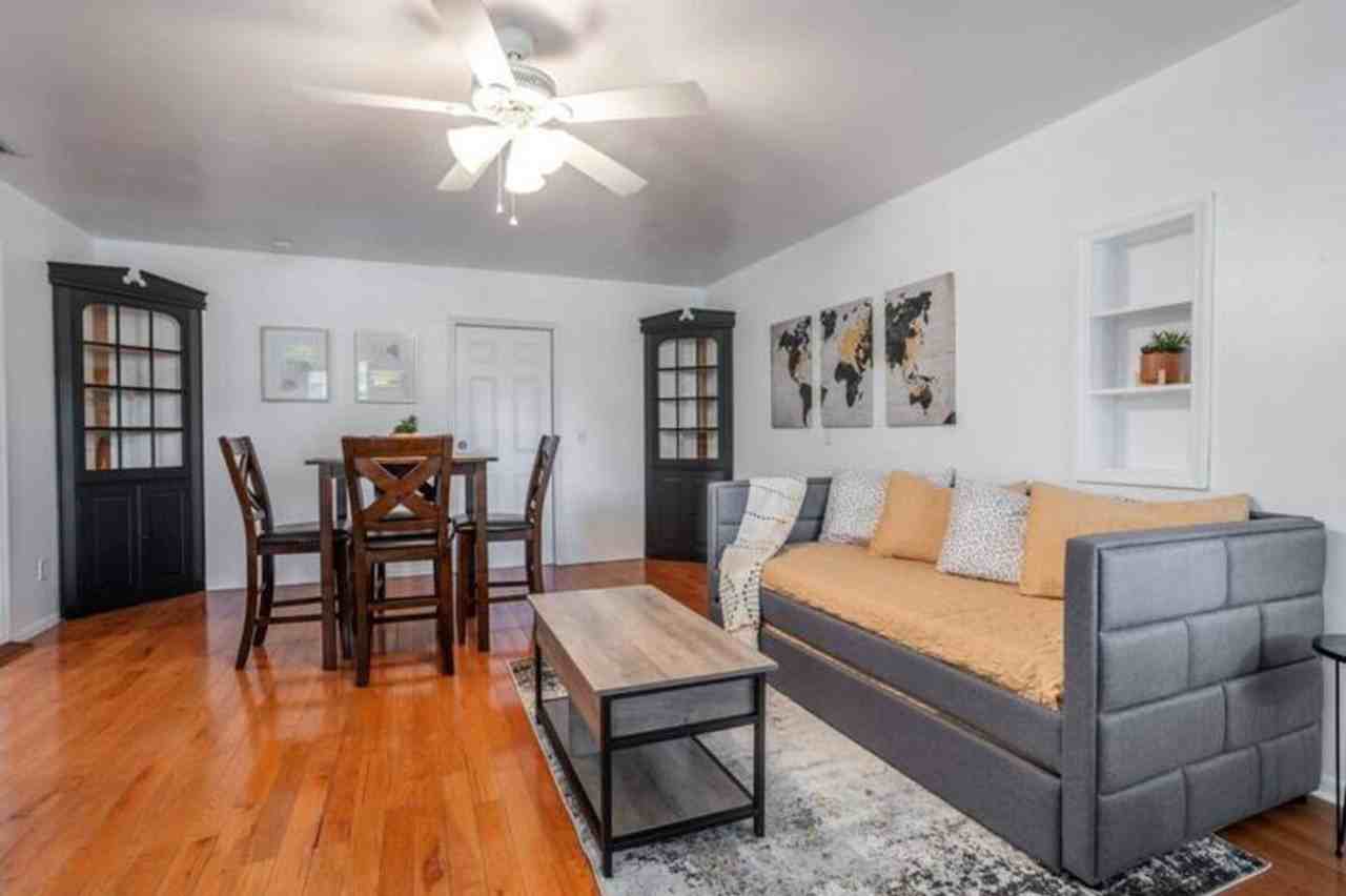 3120 Peel Ave #1094213P - Photo 3 of 32