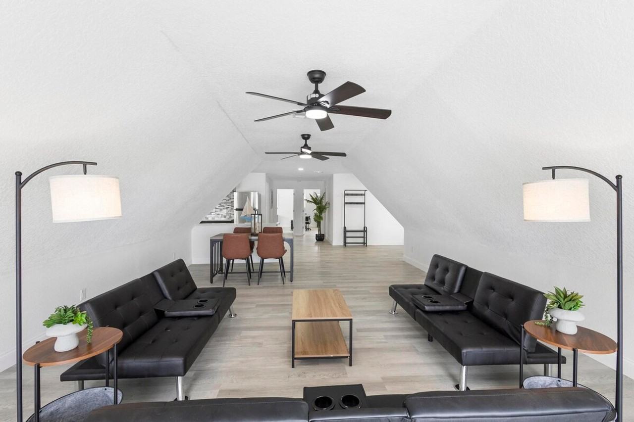 1932 Lake St #1094234P - Photo 4 of 25