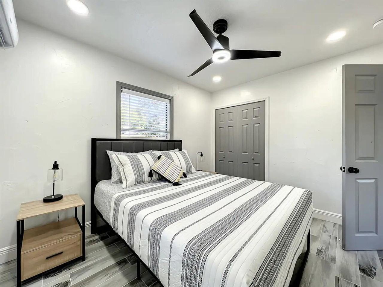 2317 Homeland St #1094239P - Photo 6 of 29