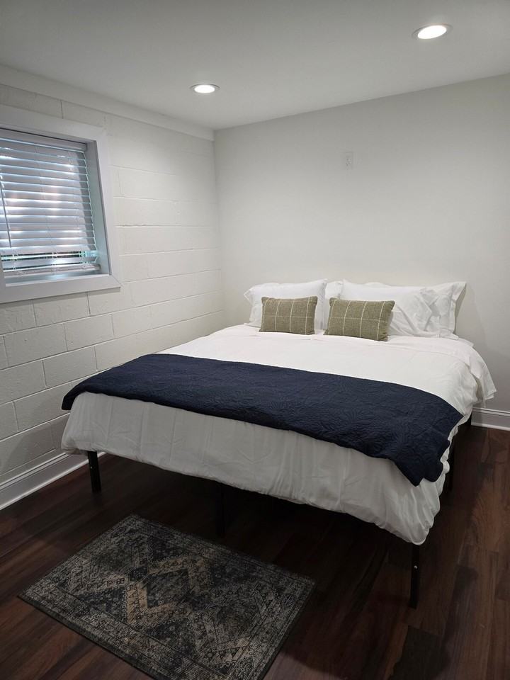 1307 Buncombe Rd #1234795P - Photo 5 of 11