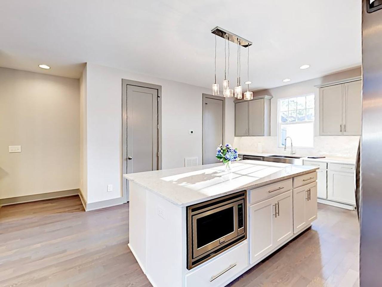 2125 8th Ave S #1240464P - Photo 7 of 50