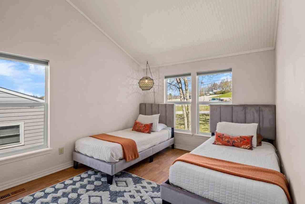 145 E Baxter Ln #1241294P - Photo 5 of 29