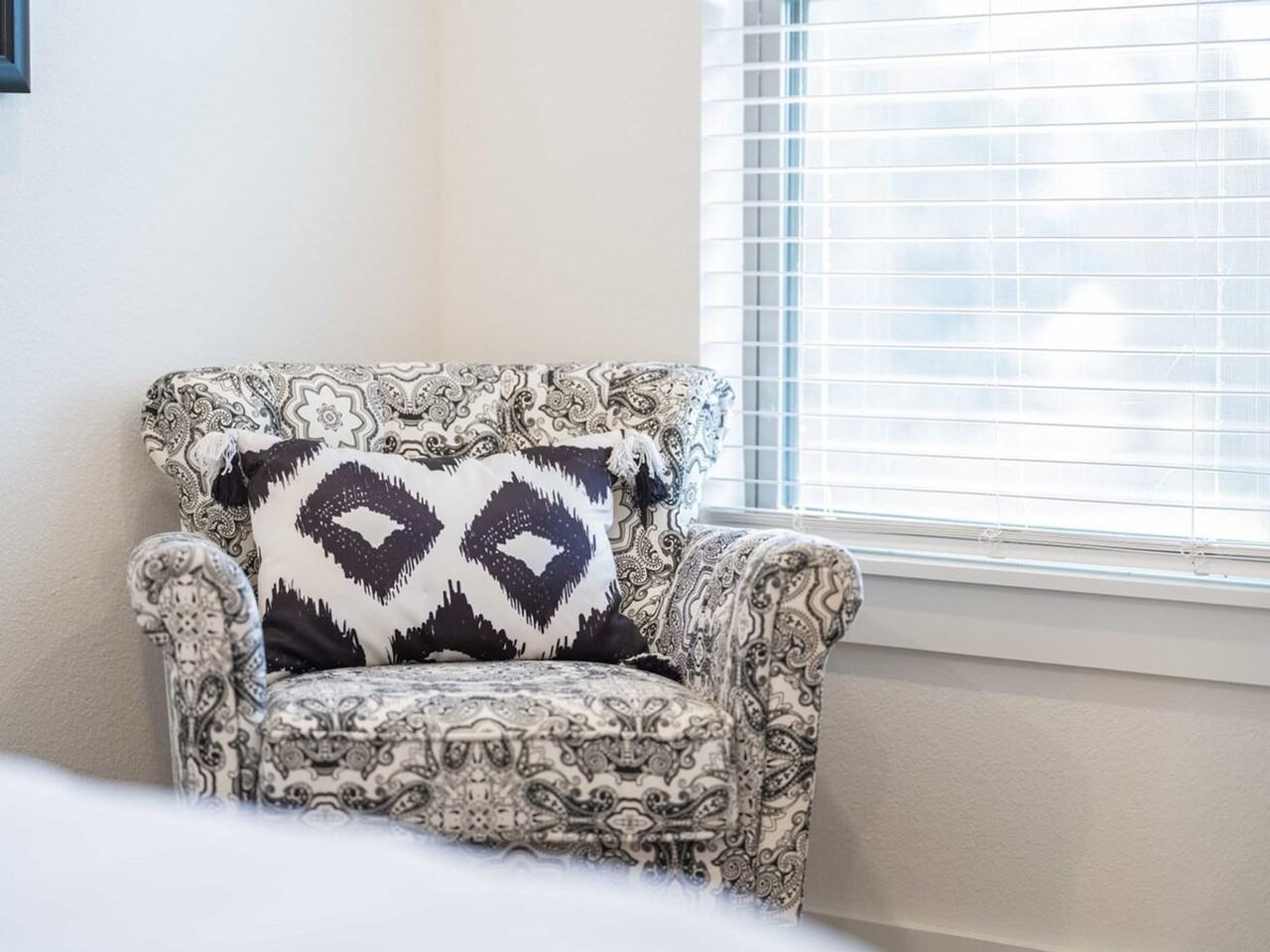 2612 Sw Livingston Sq #1241303P - Photo 5 of 32