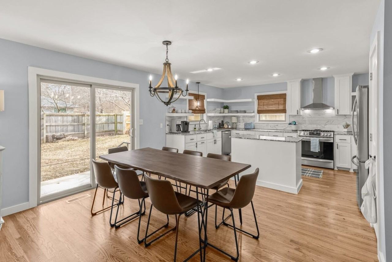 201 N Dogwood St #1241305P - Photo 3 of 43