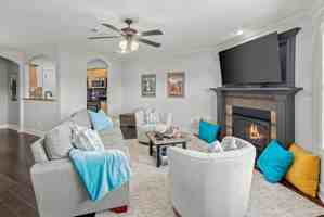 featured image of 30 Rutland Dr