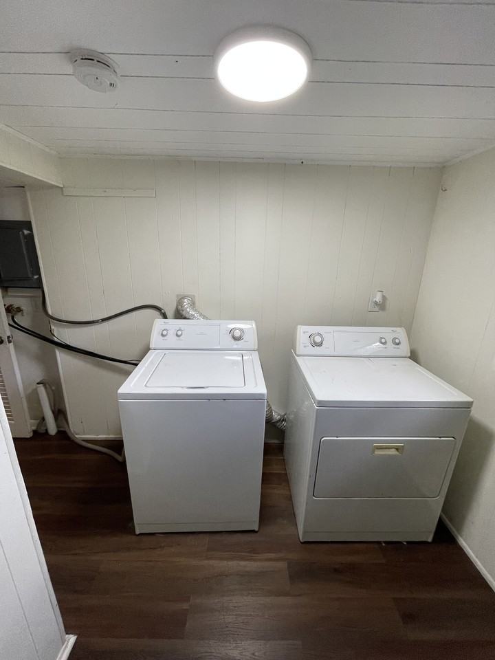 3085 Grace St #1 - Photo 4 of 12