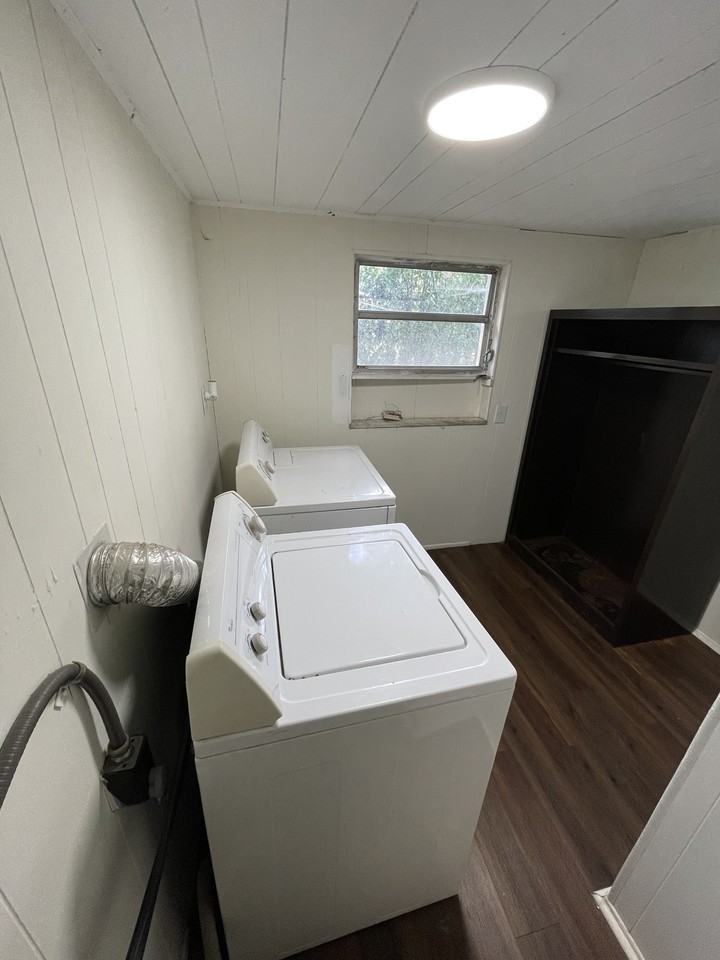 3085 Grace St #1 - Photo 3 of 12