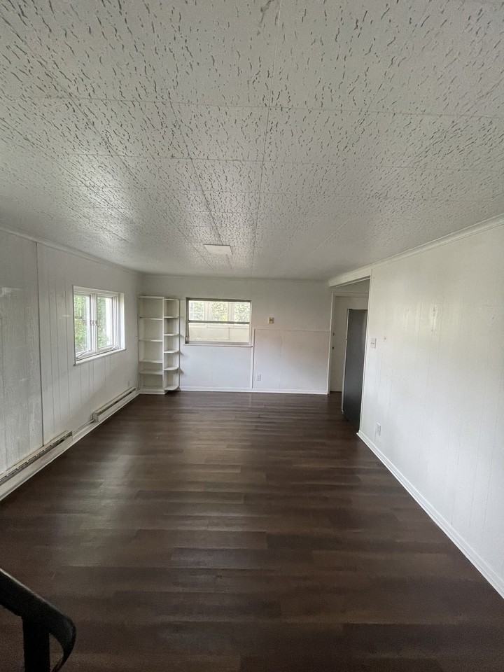 3085 Grace St #1 - Photo 6 of 12