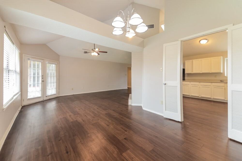 3702 Knights Bridge Dr - Photo 6 of 16