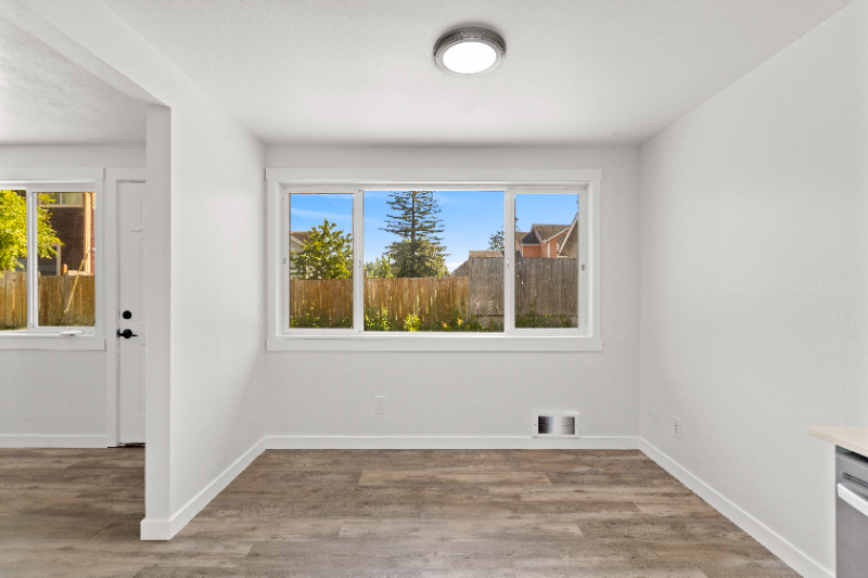 813 Woodford Ave N #2 - Photo 7 of 15