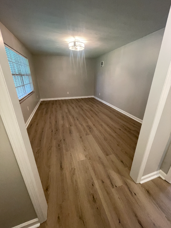 430 Athens Pike - Photo 3 of 18