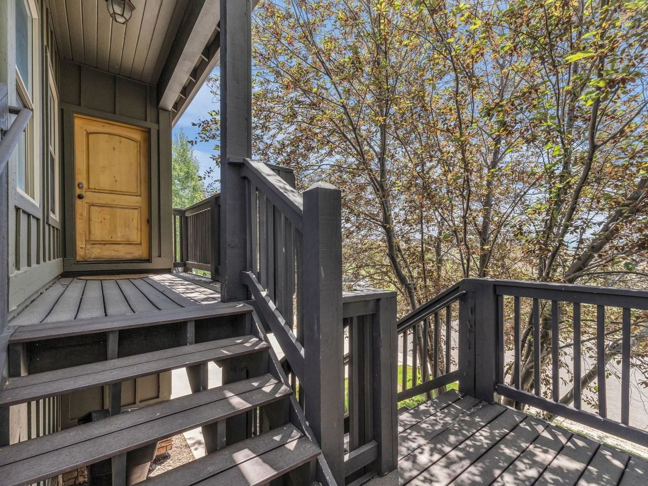 347 Keetly Station Cir - Photo 3 of 27