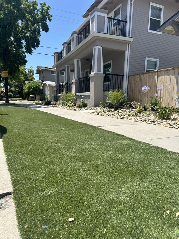 1823 N Center St - Photo 2 of 18