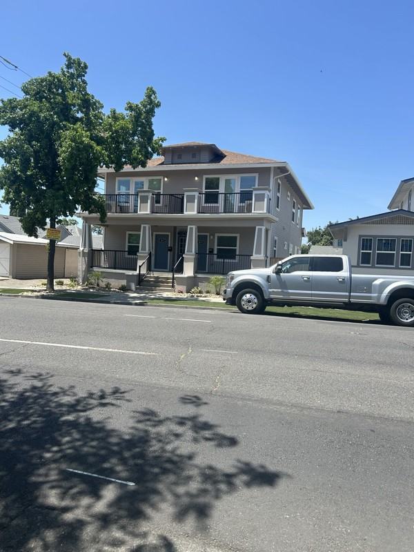 1823 N Center St - Photo 5 of 18