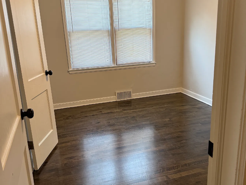 4639 Cedar Ave S - Photo 2 of 6
