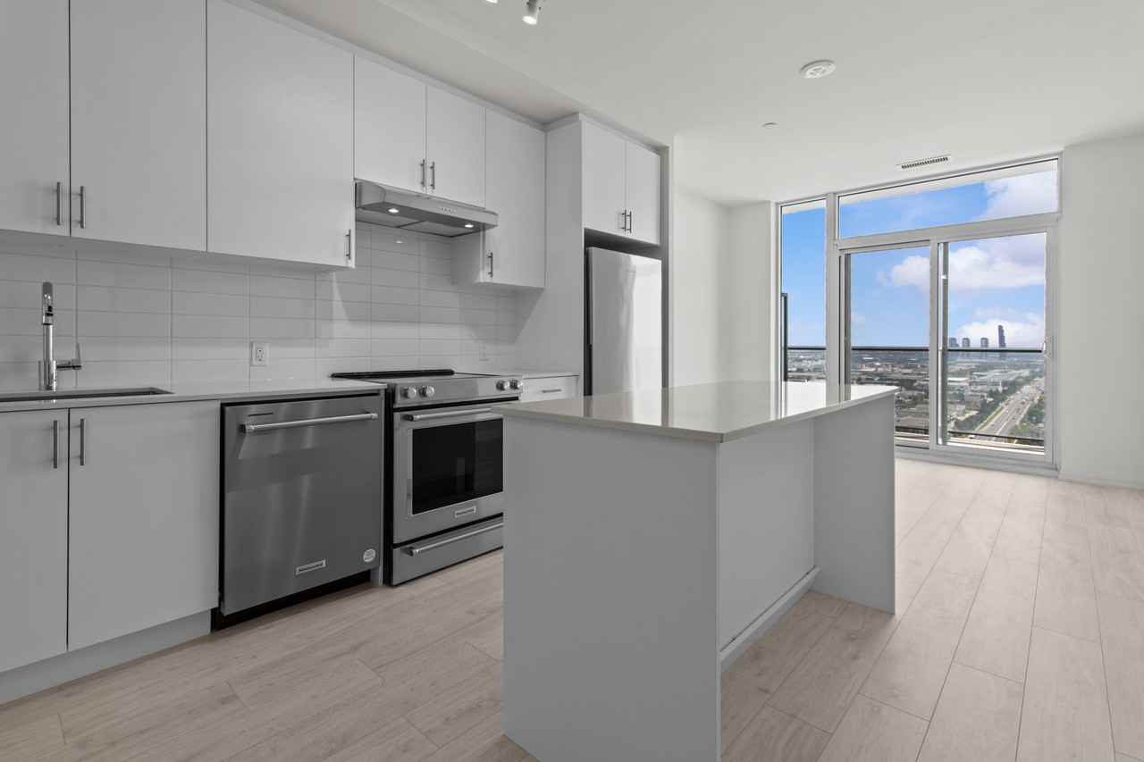 8960 Jane Street #2723 - Photo 2 of 24