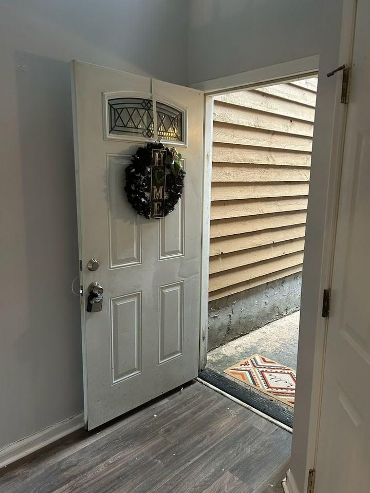 1595 Burnstone Dr - Photo 2 of 16