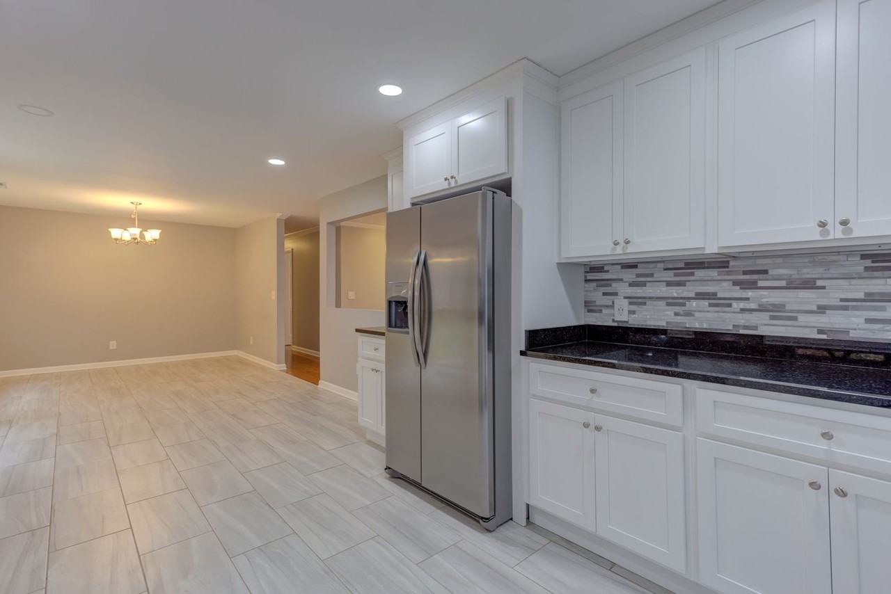 9921 Standifer Gap Rd - Photo 7 of 28