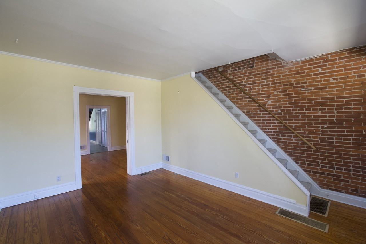 1110 Tamm Ave #1110 - Photo 2 of 11