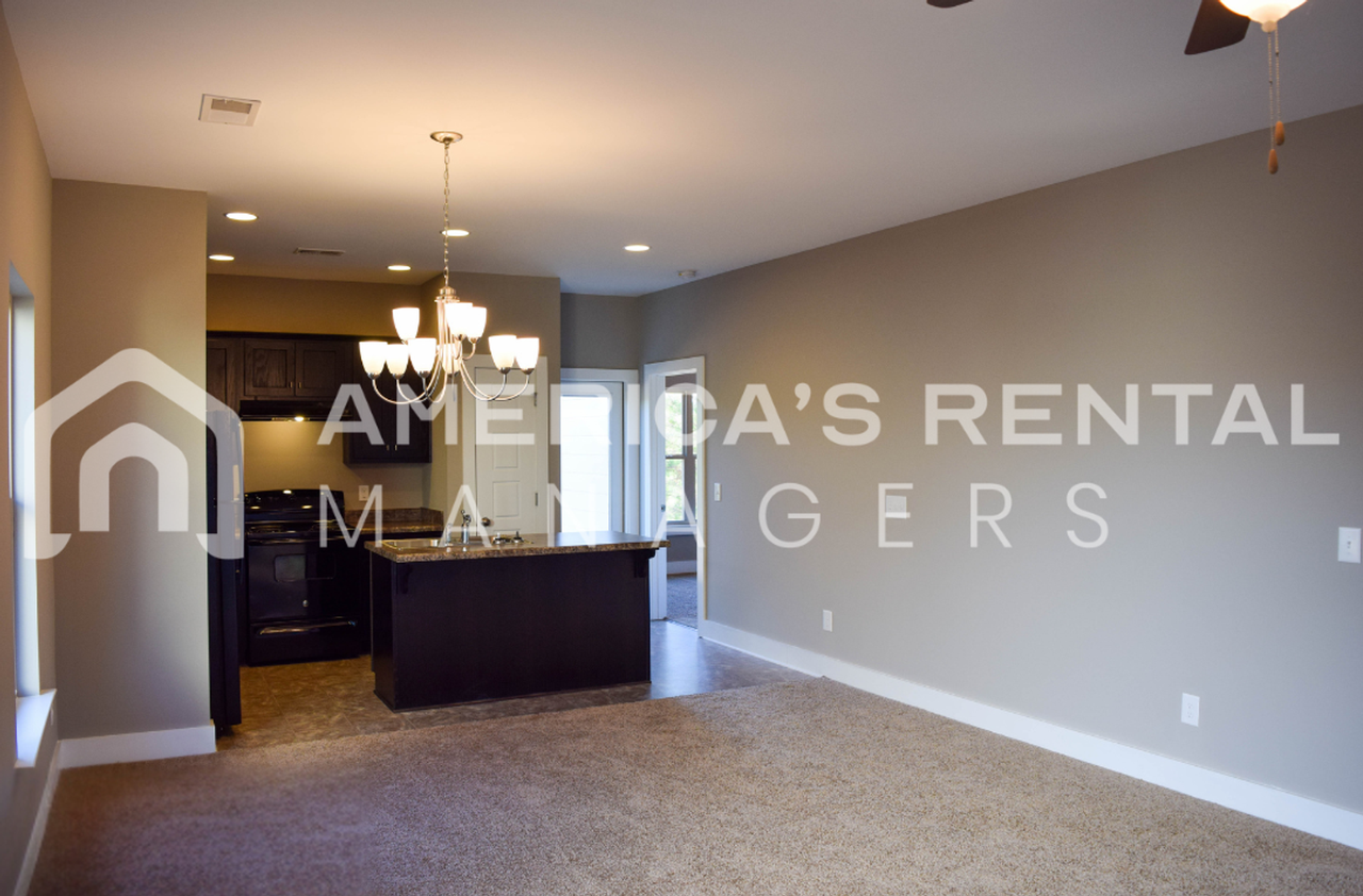 843 Kent Dr - Photo 5 of 18