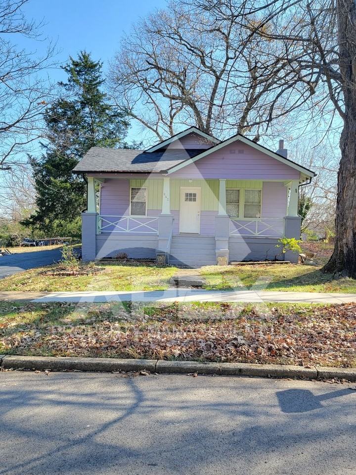 842 Freemason St - Photo 2 of 21