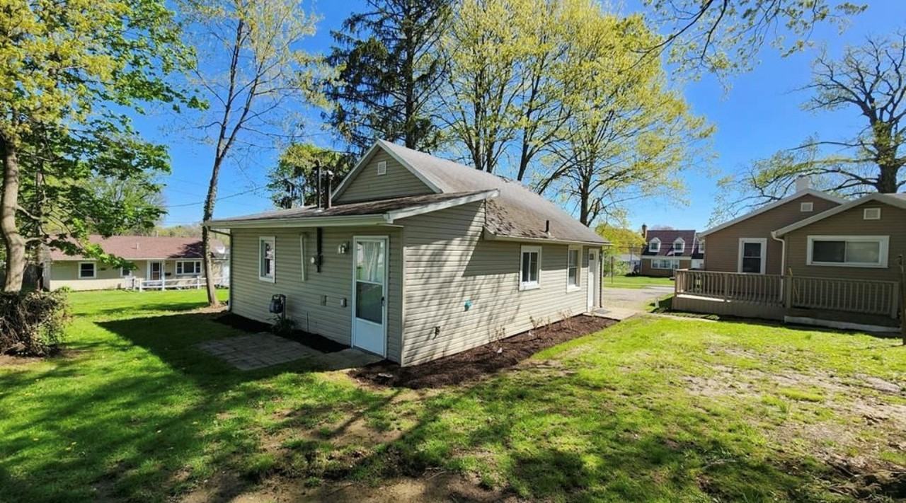 830 Woodville Rd #NA - Photo 3 of 7