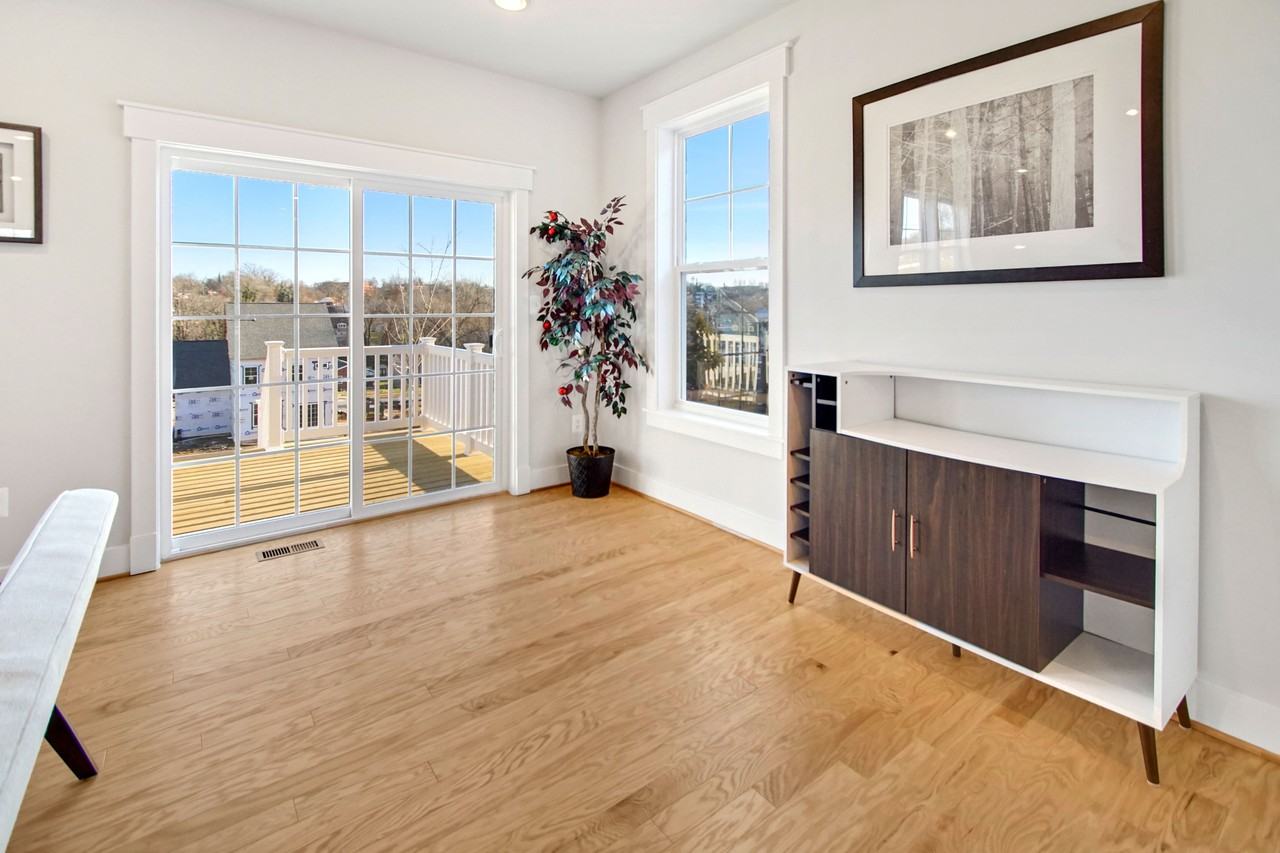 1407 Beaver Heights Ln - Photo 4 of 24