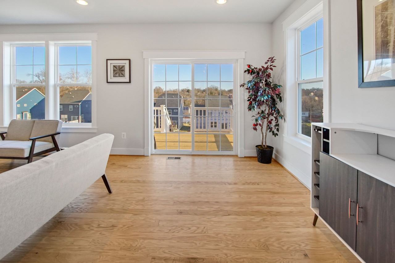 1407 Beaver Heights Ln - Photo 5 of 24