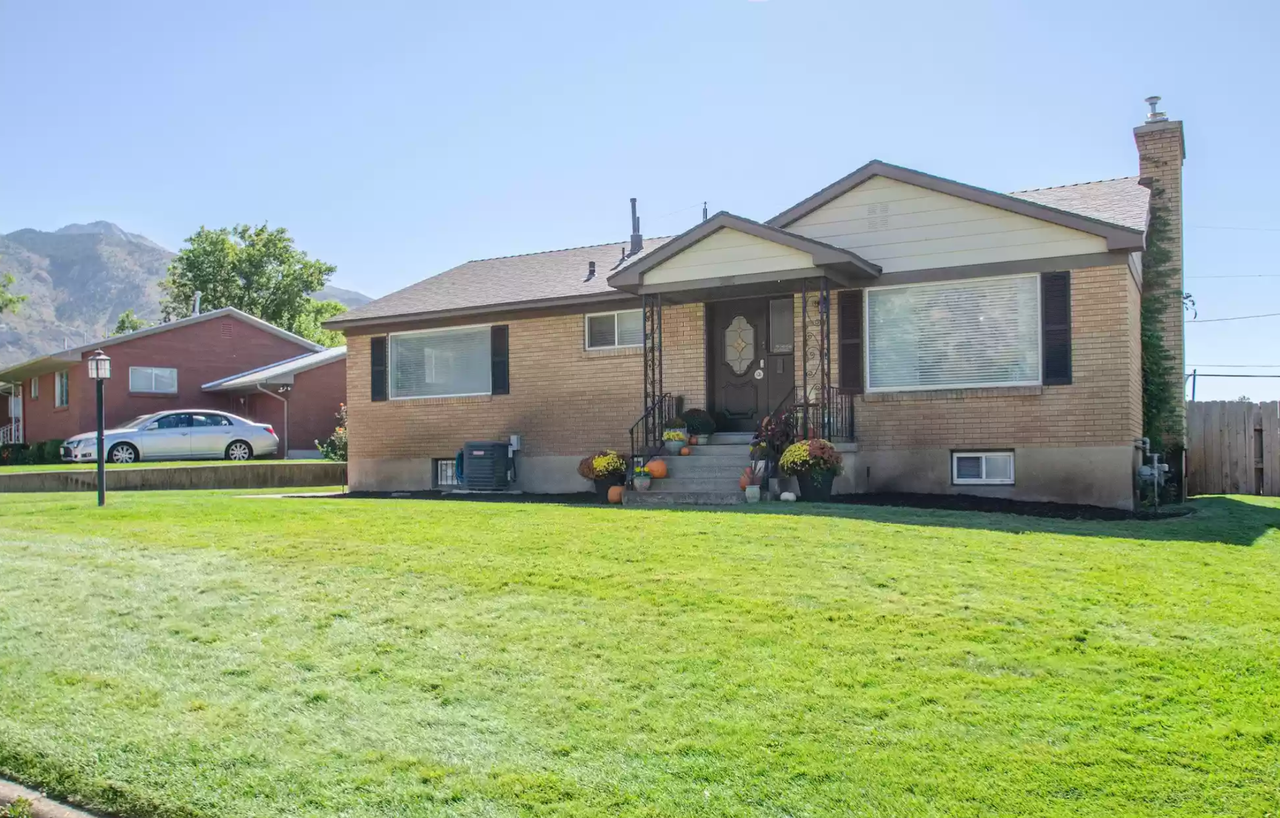 1245 Henderson Dr #NA - Photo 3 of 28