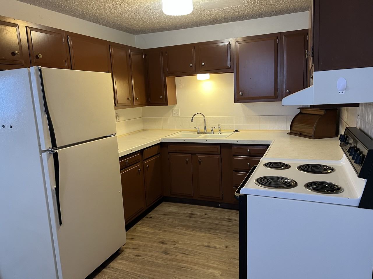 1082 6th Street Ct #C - Photo 2 of 3