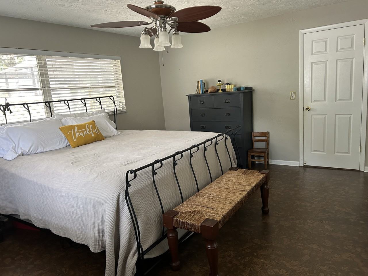 20 Lakeview Ct #1 - Photo 2 of 14