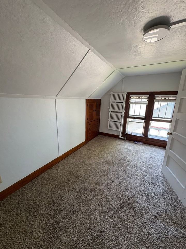 310 N. Hamilton (Bishop Pickering LLC) - Photo 2 of 8