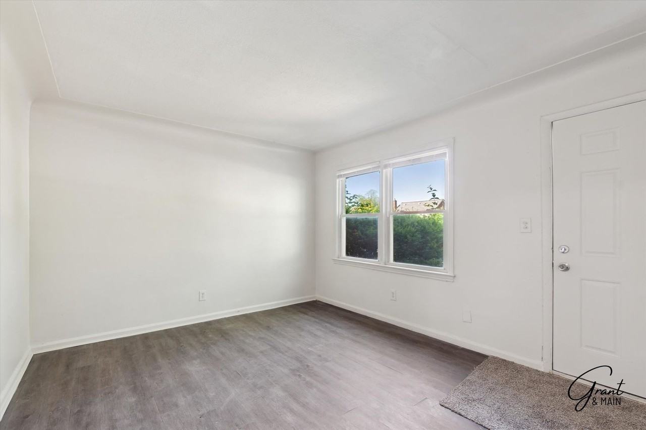 9108 Archdale St - Photo 5 of 24