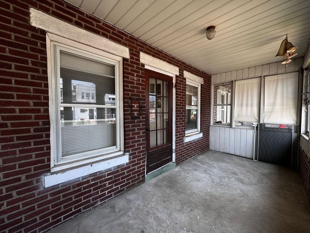 930 Mcdowell Ave - Photo 2 of 9