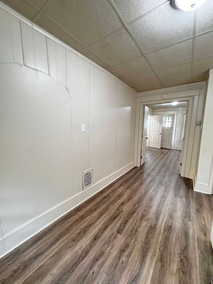 930 Mcdowell Ave - Photo 3 of 9