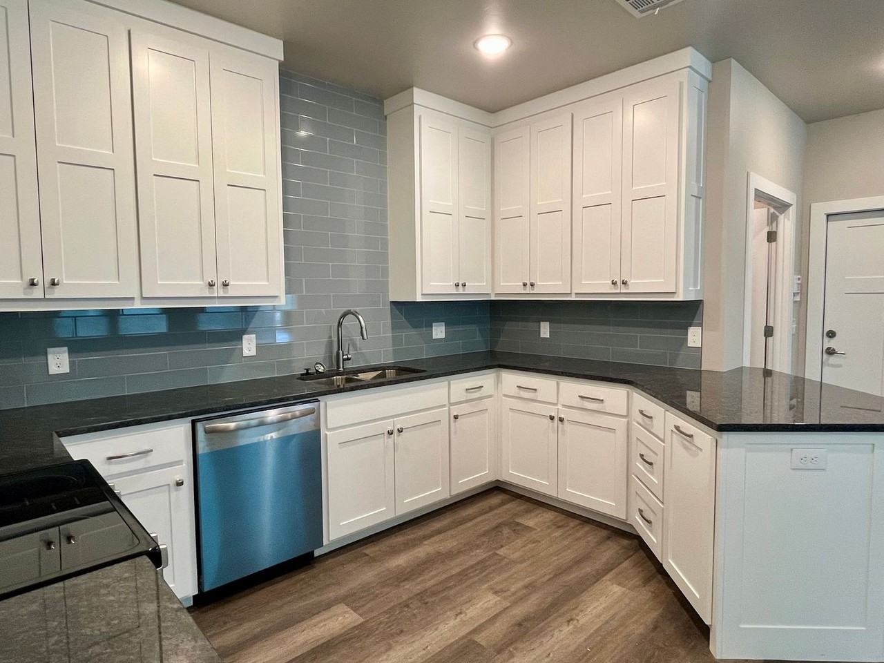 6604 Bentwood Villas Dr #A - Photo 5 of 13