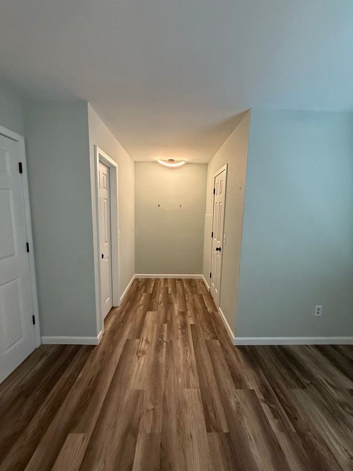 4184 Balmoral Ct - Photo 3 of 12