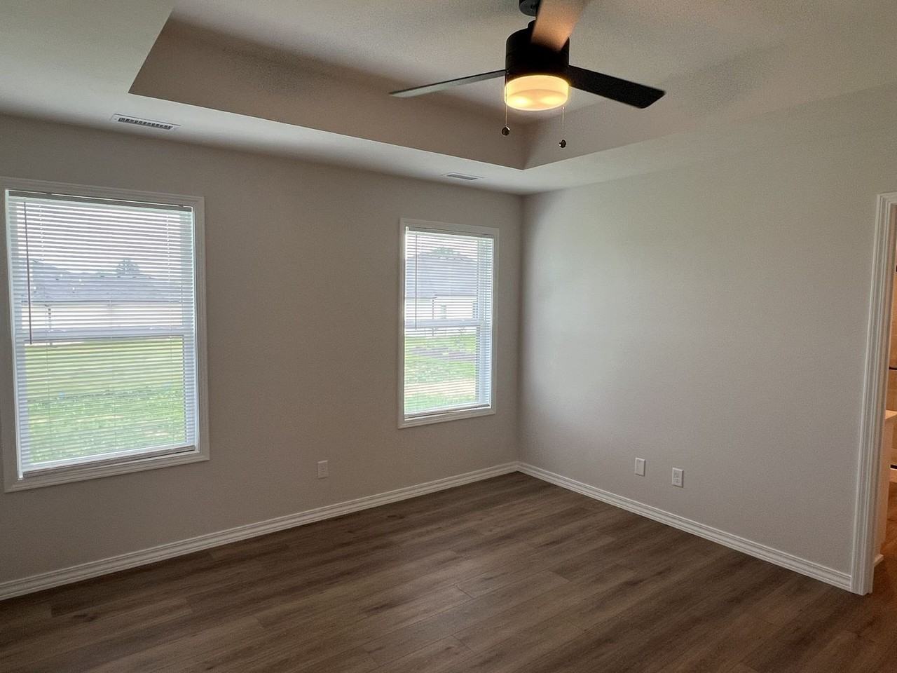 665 W Pinewood - Photo 6 of 16