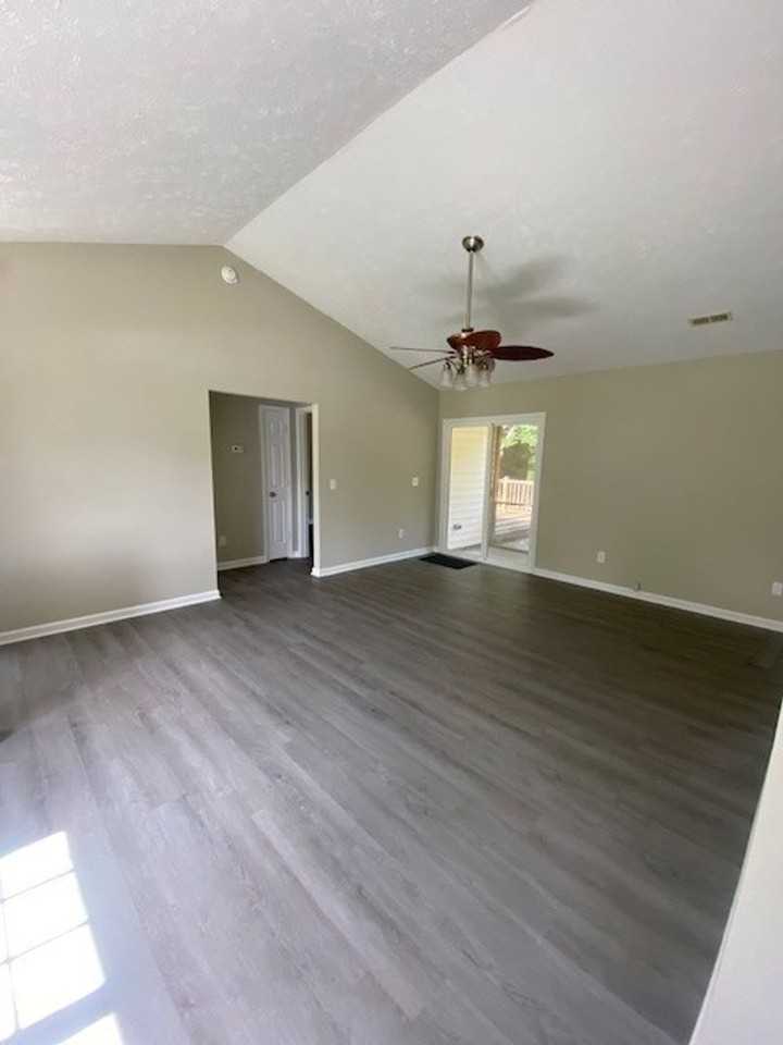 4524 Alder Ridge Rd - Photo 7 of 31