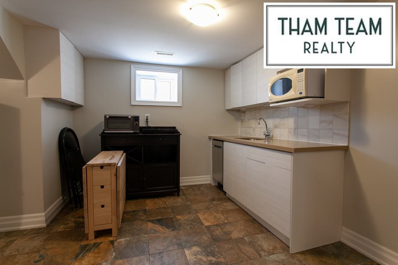 8 Acorn Avenue #3 - Photo 6 of 19