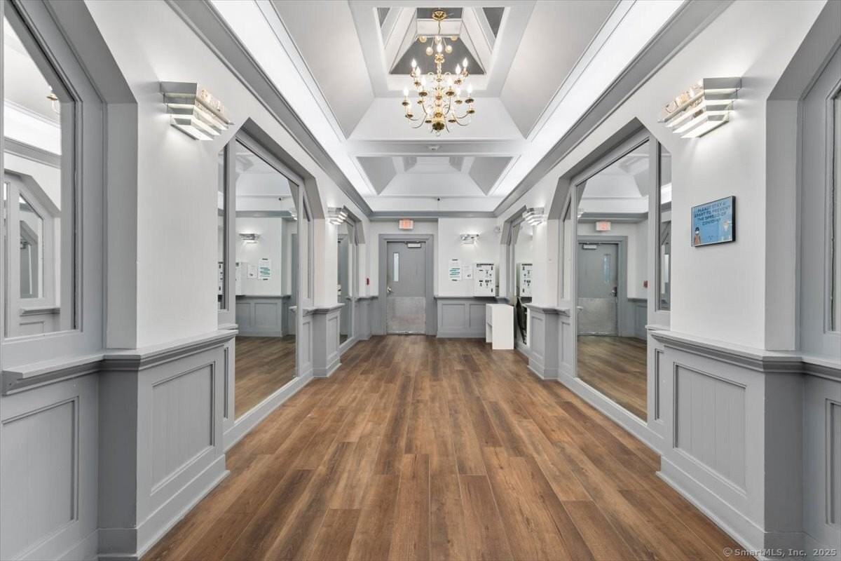 196 Crown St #5I - Photo 3 of 34