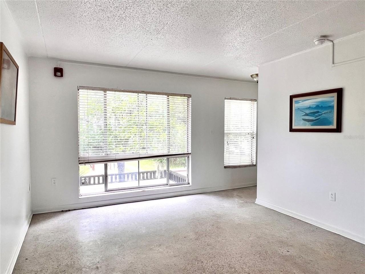 1303 Nw 6th St #4 - Photo 3 of 14