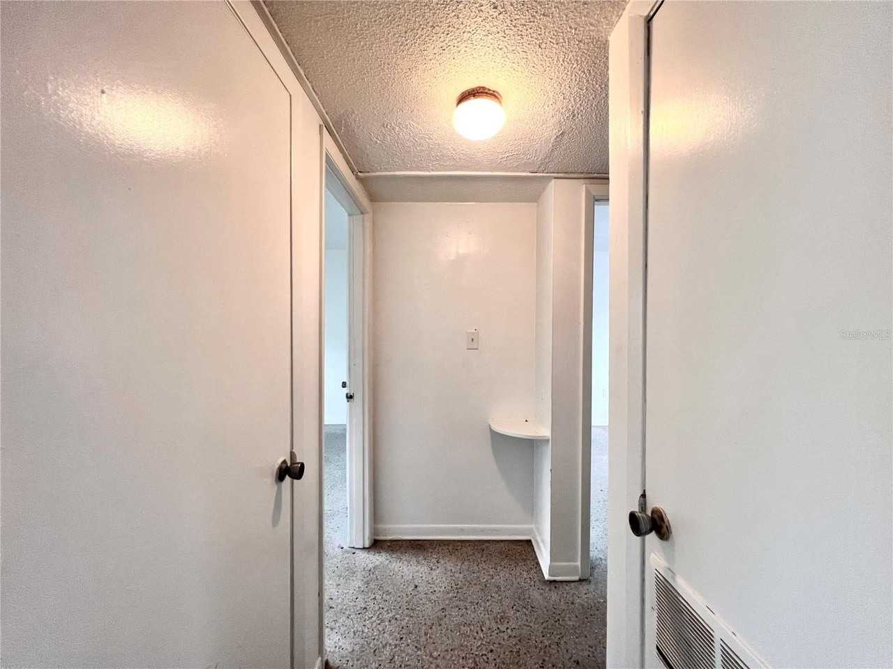 1303 Nw 6th St #4 - Photo 7 of 14