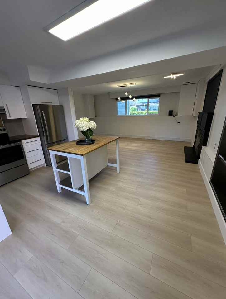 18939 119B Ave - Photo 3 of 11