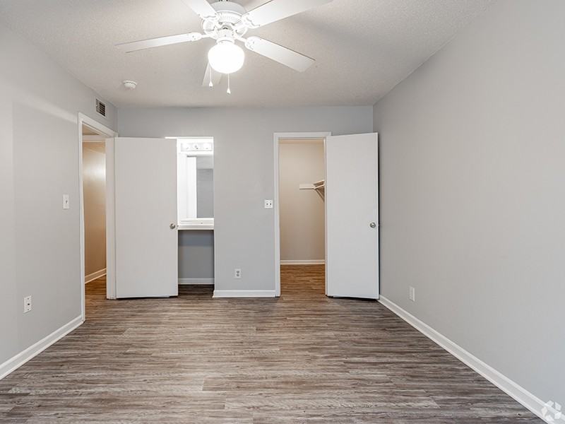 Rivers Edge - Photo 7 of 14