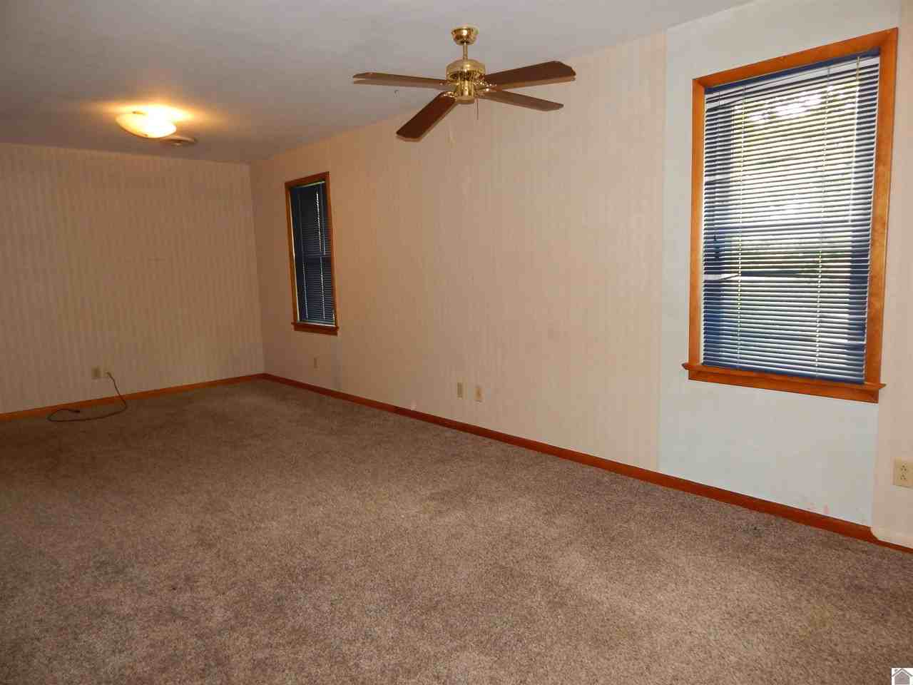 2216 Dyke Rd - Photo 7 of 19