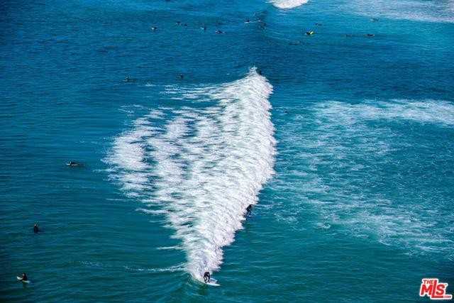 2707 Ocean Front Walk - Photo 2 of 4