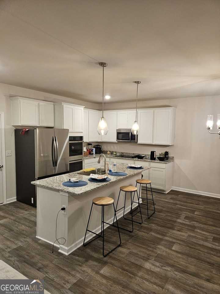 378 Sandy Creek Dr - Photo 3 of 16